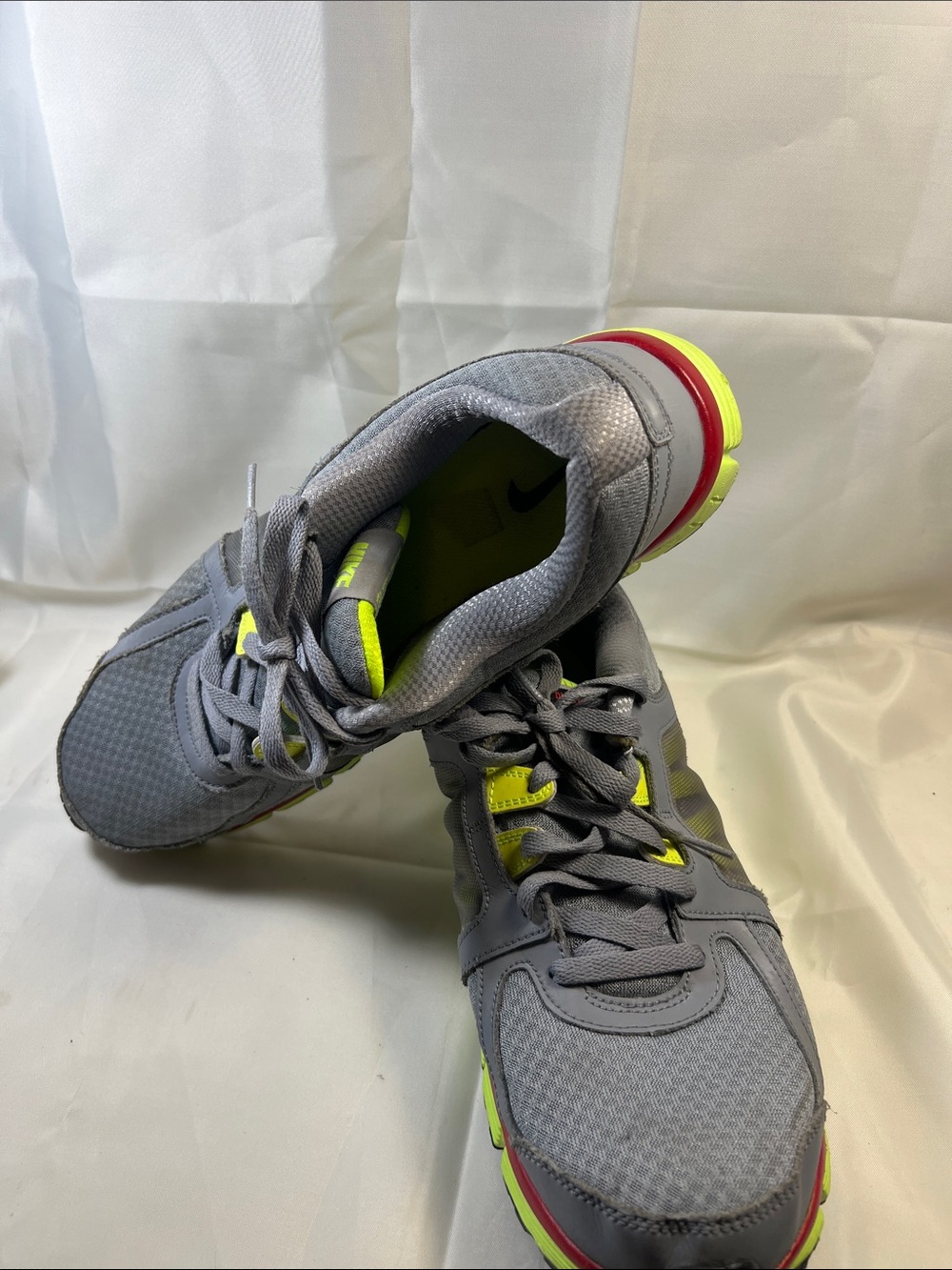 Nike Gray and Neon Yellow Men's Athletic Sneakers